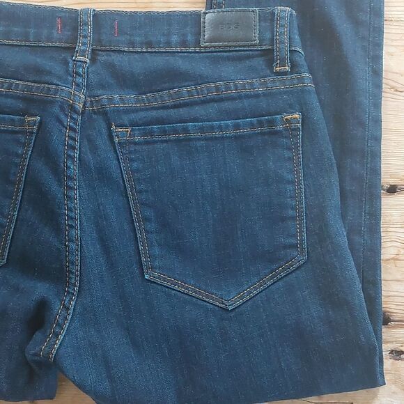 BDG Mid Rise Twig Ankle Jeans - Picture 3 of 11